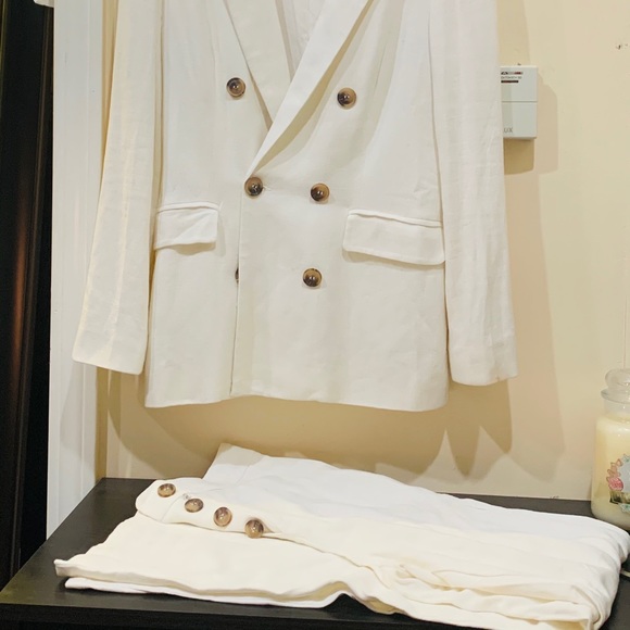 Suit Set - Picture 2 of 3